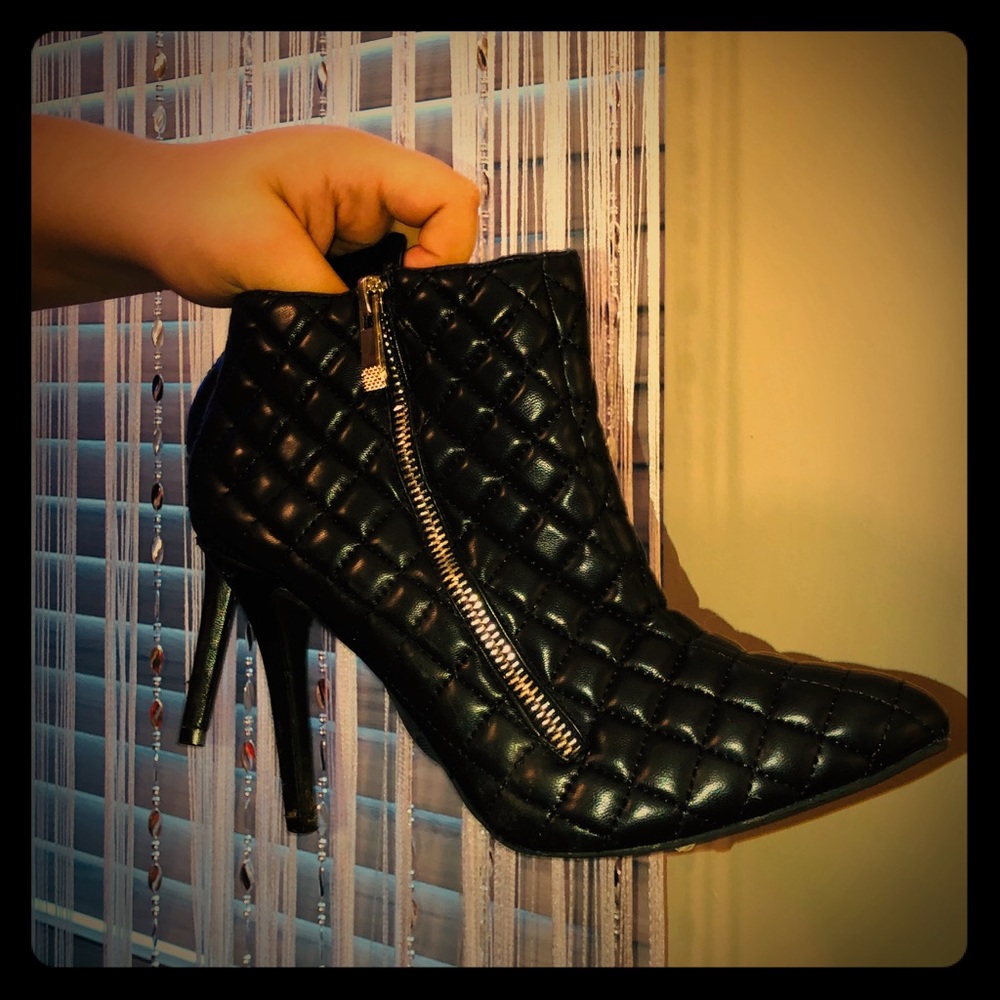 Quilted high heeled booties